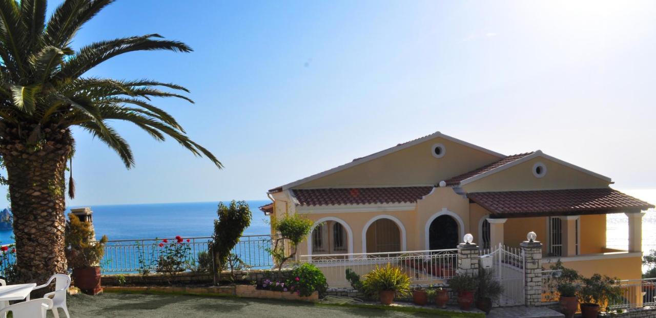 Holiday Apartments Maria With Pool - Agios Gordios Beach Kültér fotó