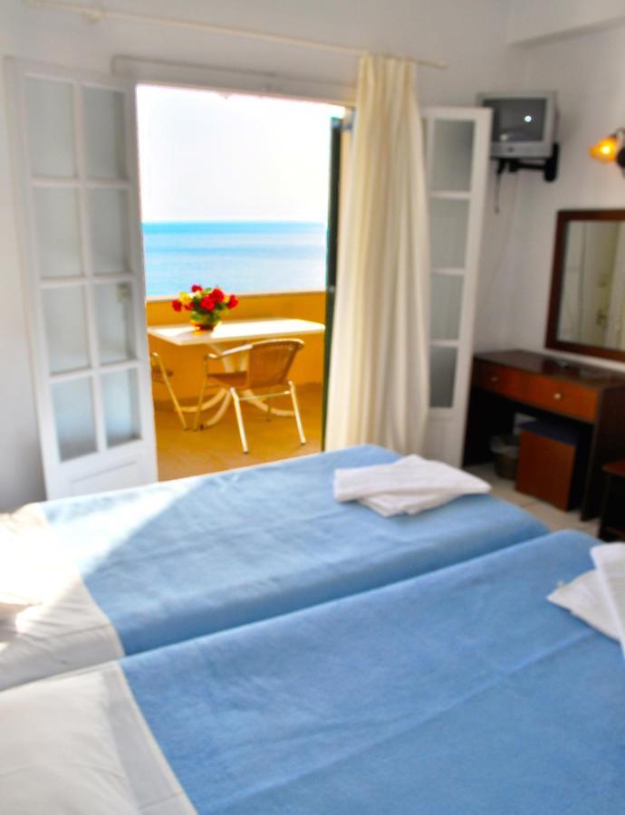 Holiday Apartments Maria With Pool - Agios Gordios Beach Kültér fotó